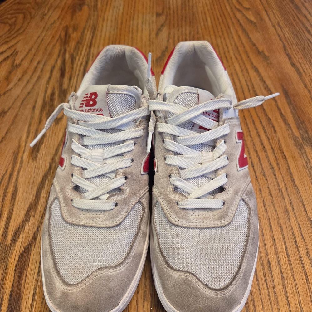 New Balance Light Gray and Red Athletic Shoes Retro - Picture 2 of 9